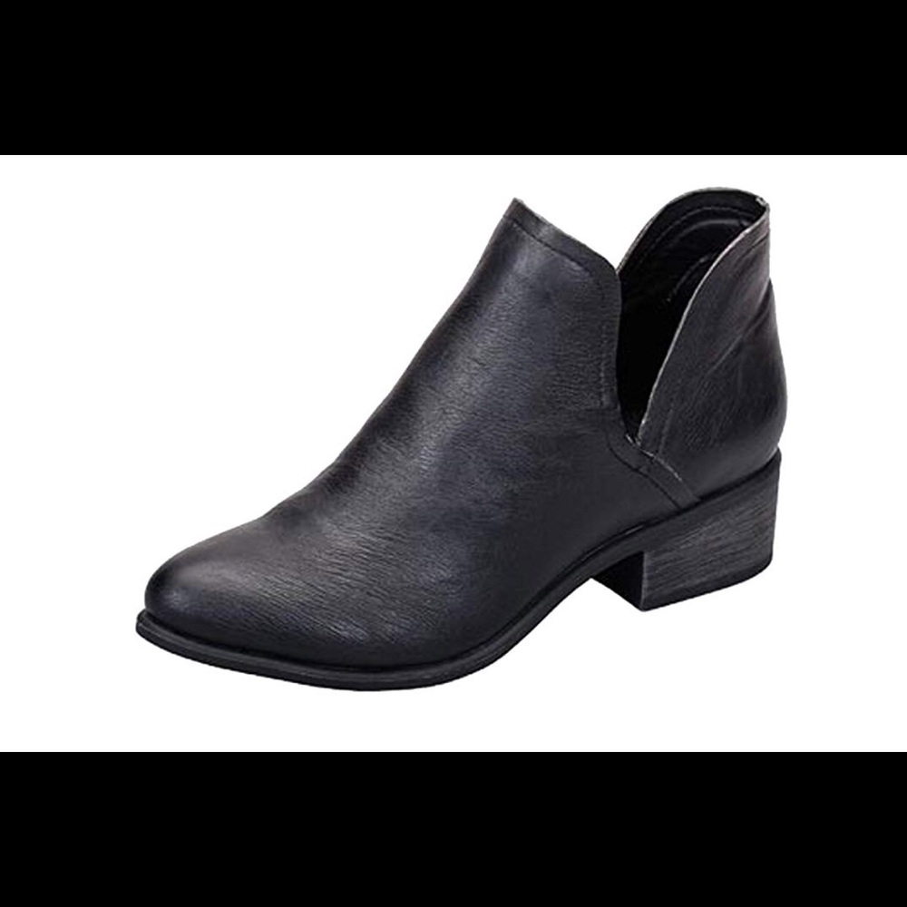 Breckelle's Women's Slip On Bootie
